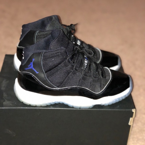 jordan 11 space jam size 5